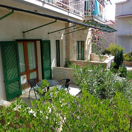 Apartment Brane Бол Екстериор снимка