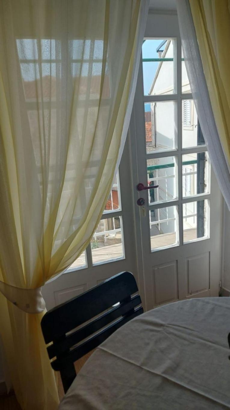 Apartment Brane Бол Екстериор снимка