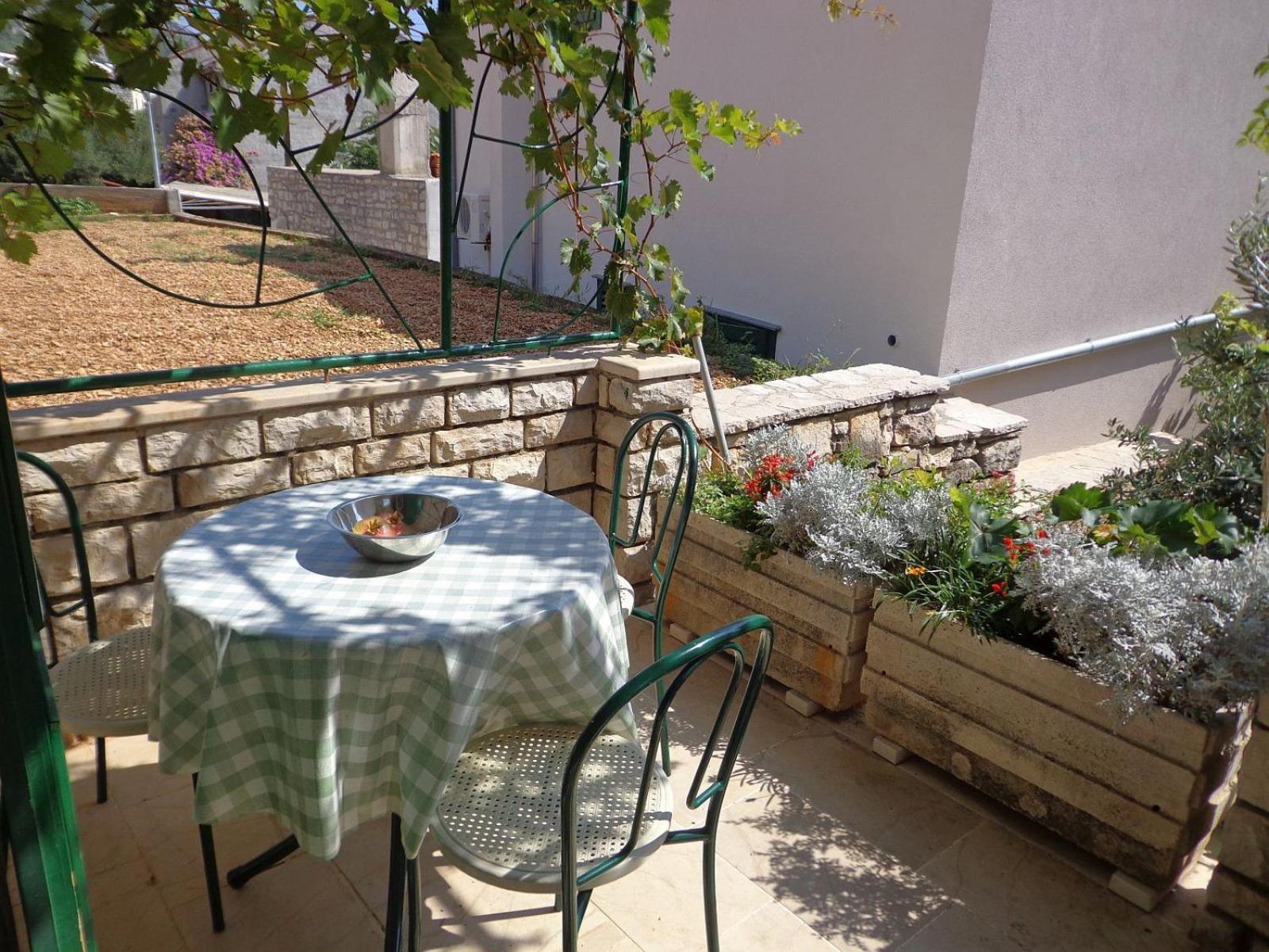 Apartment Brane Бол Екстериор снимка