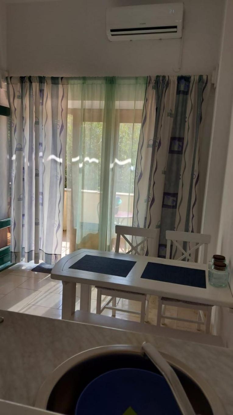 Apartment Brane Бол Екстериор снимка