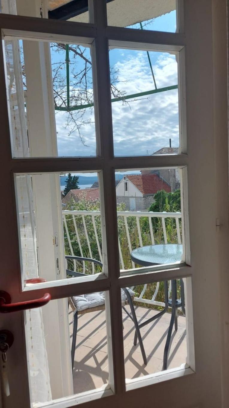 Apartment Brane Бол Екстериор снимка