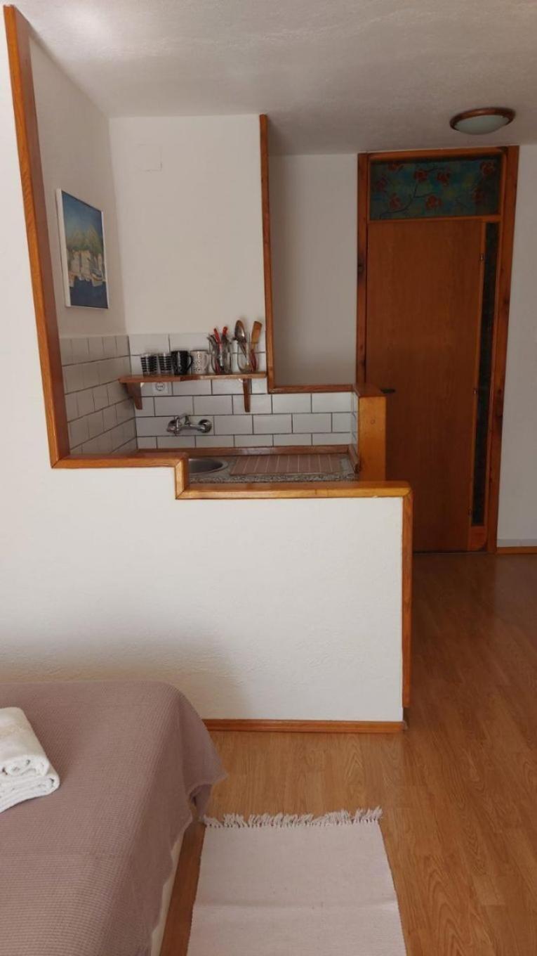Apartment Brane Бол Екстериор снимка