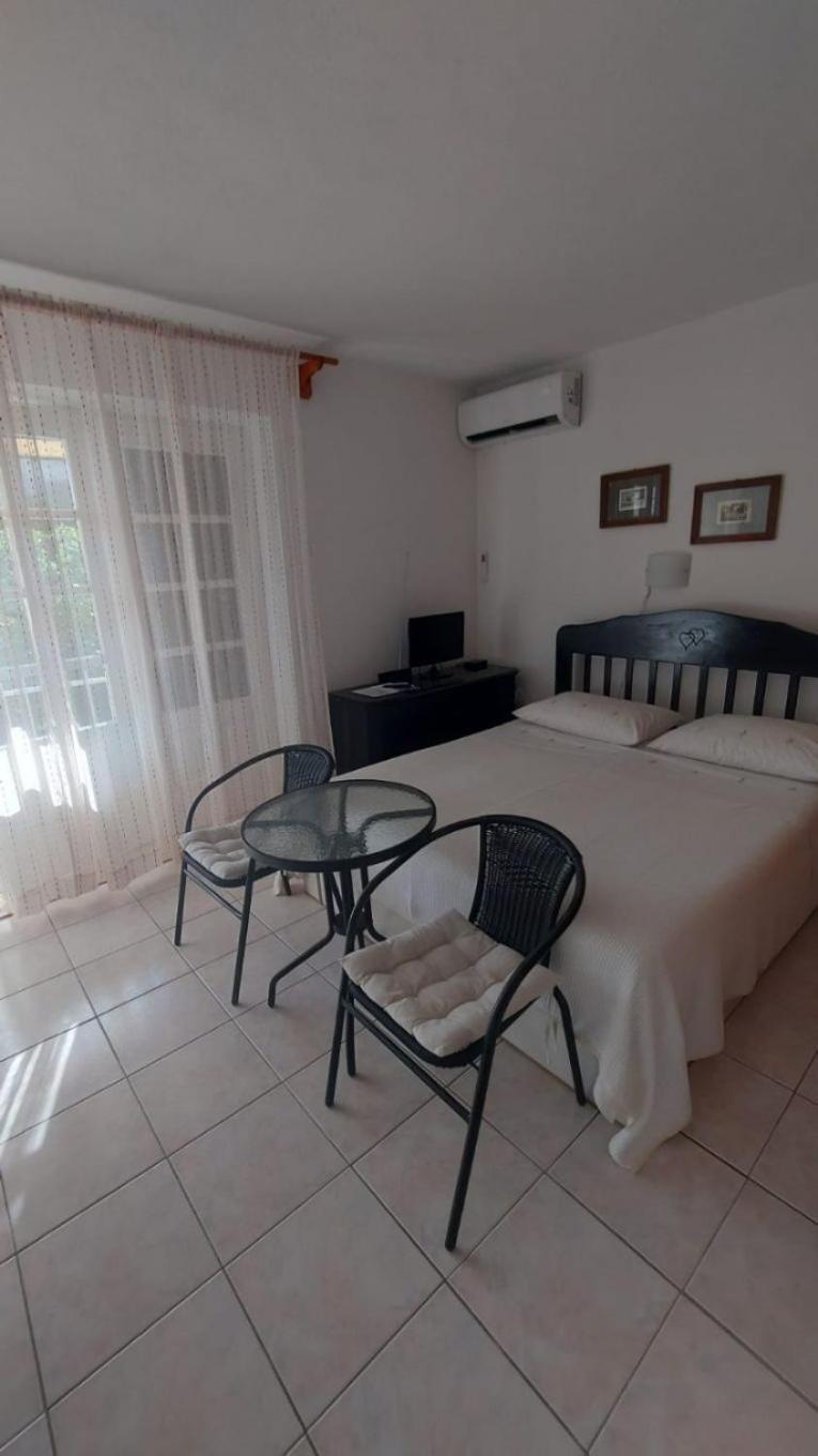Apartment Brane Бол Екстериор снимка