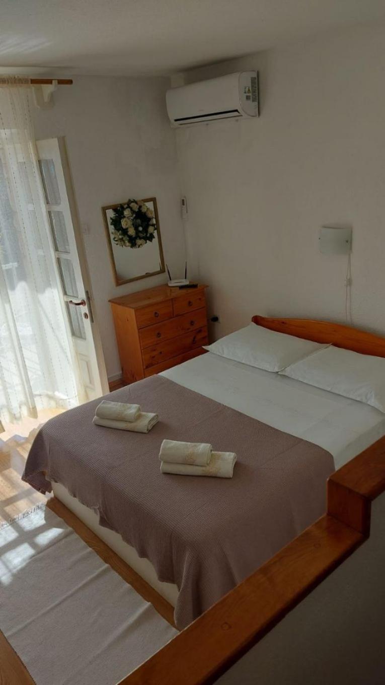 Apartment Brane Бол Екстериор снимка