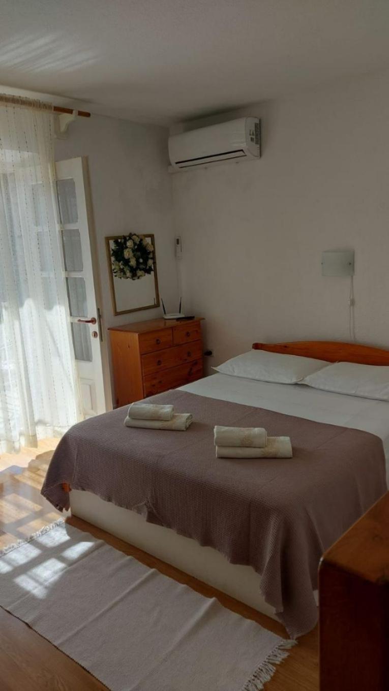 Apartment Brane Бол Екстериор снимка